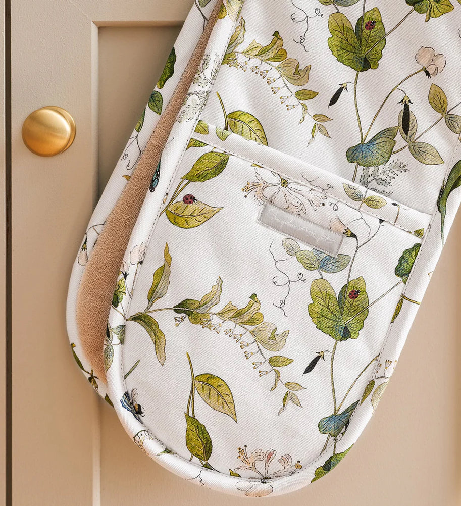 Sophie Allport Wild Floral - double oven glove - Bluebell and Willow