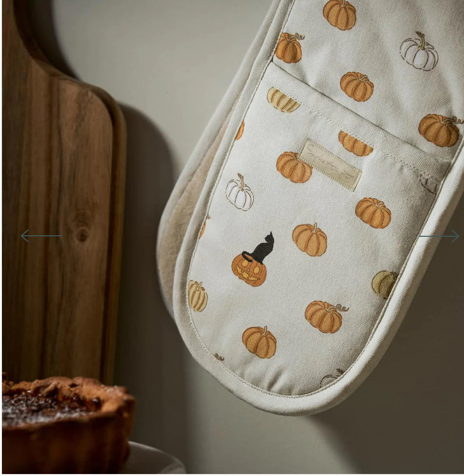Sophie Allport Trick or Treat Double Oven Glove - Bluebell and Willow