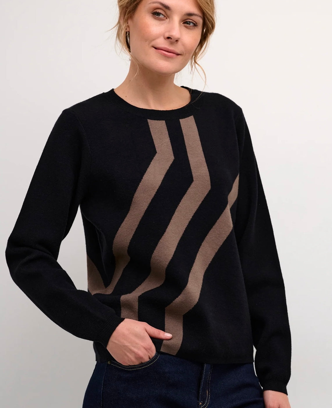 Aicha Jaquard Jumper - XS - Bluebell and Willow