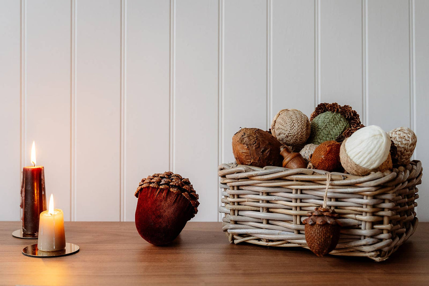 Hanging Acorns (set of 4)