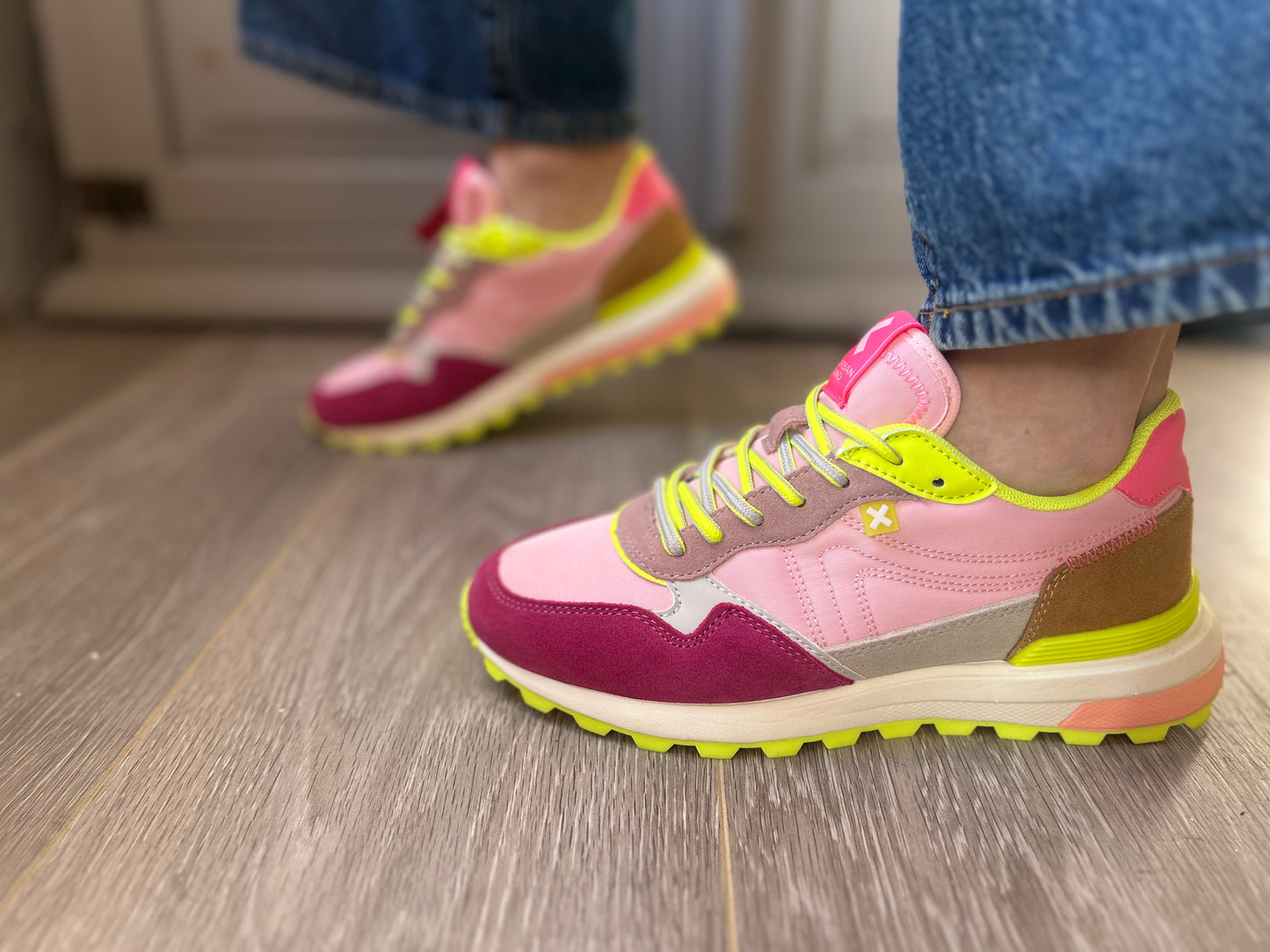 XTI multicolour trainers