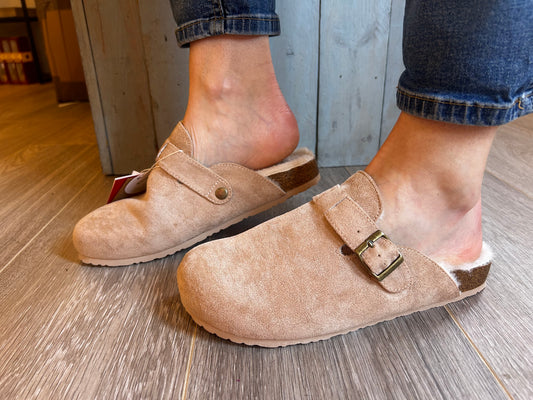 XTI Beige Clogs with Faux Fur Lining - slippers