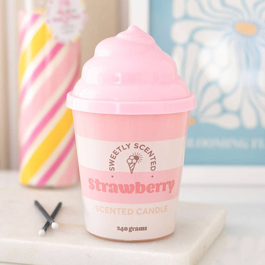 Strawberry Ice Cream Scented Candle - Bluebell and Willow