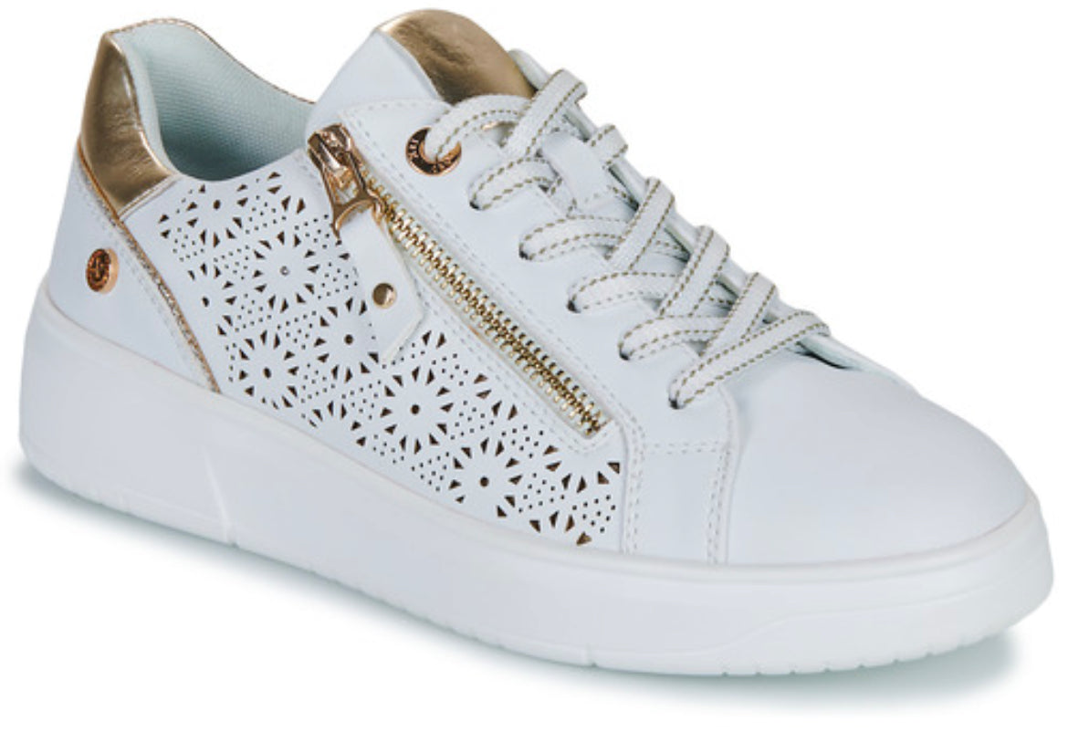 XTI white & gold trainers