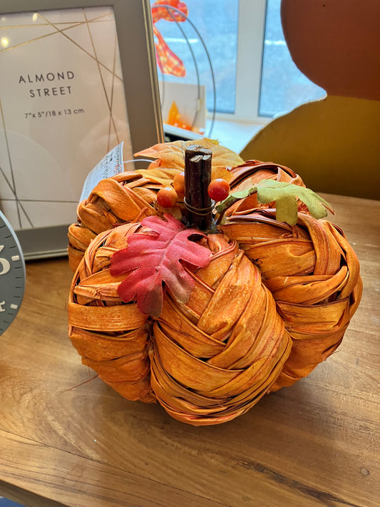 Rustic Woven Pumpkin - Bluebell and Willow