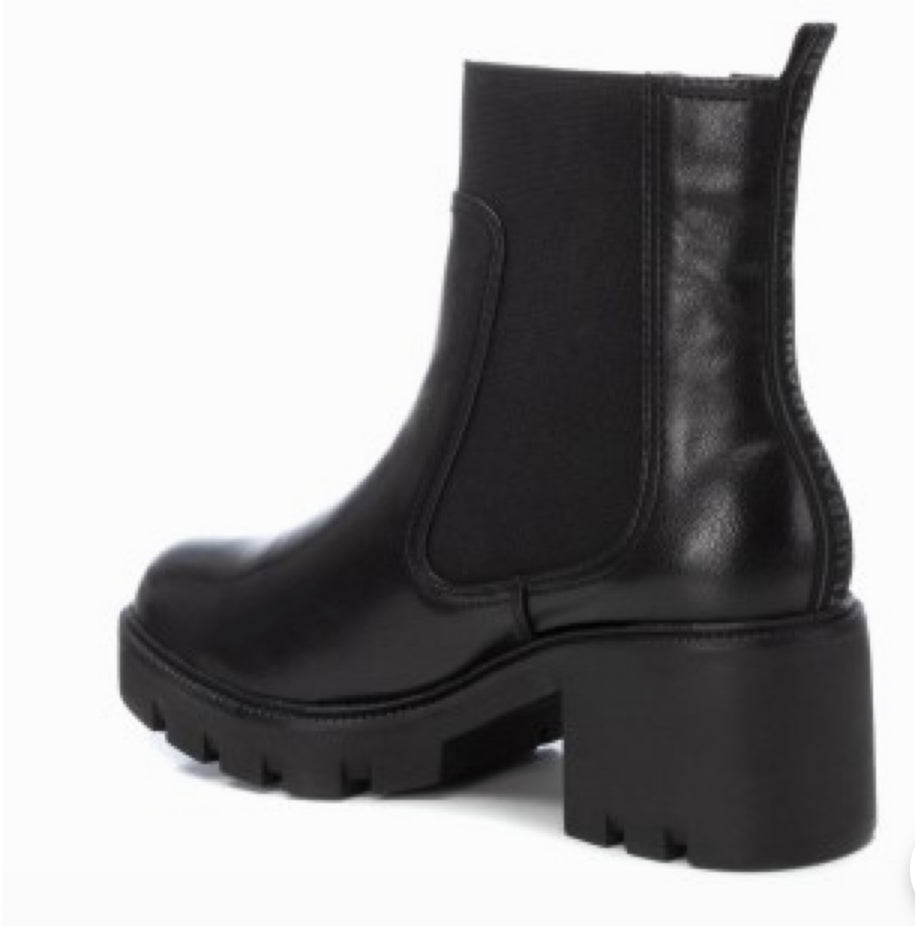 XTI Black Chunky Ankle Boots - size 36 & 39