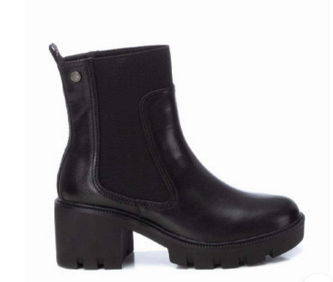 XTI Black Chunky Ankle Boots - size 36 & 39