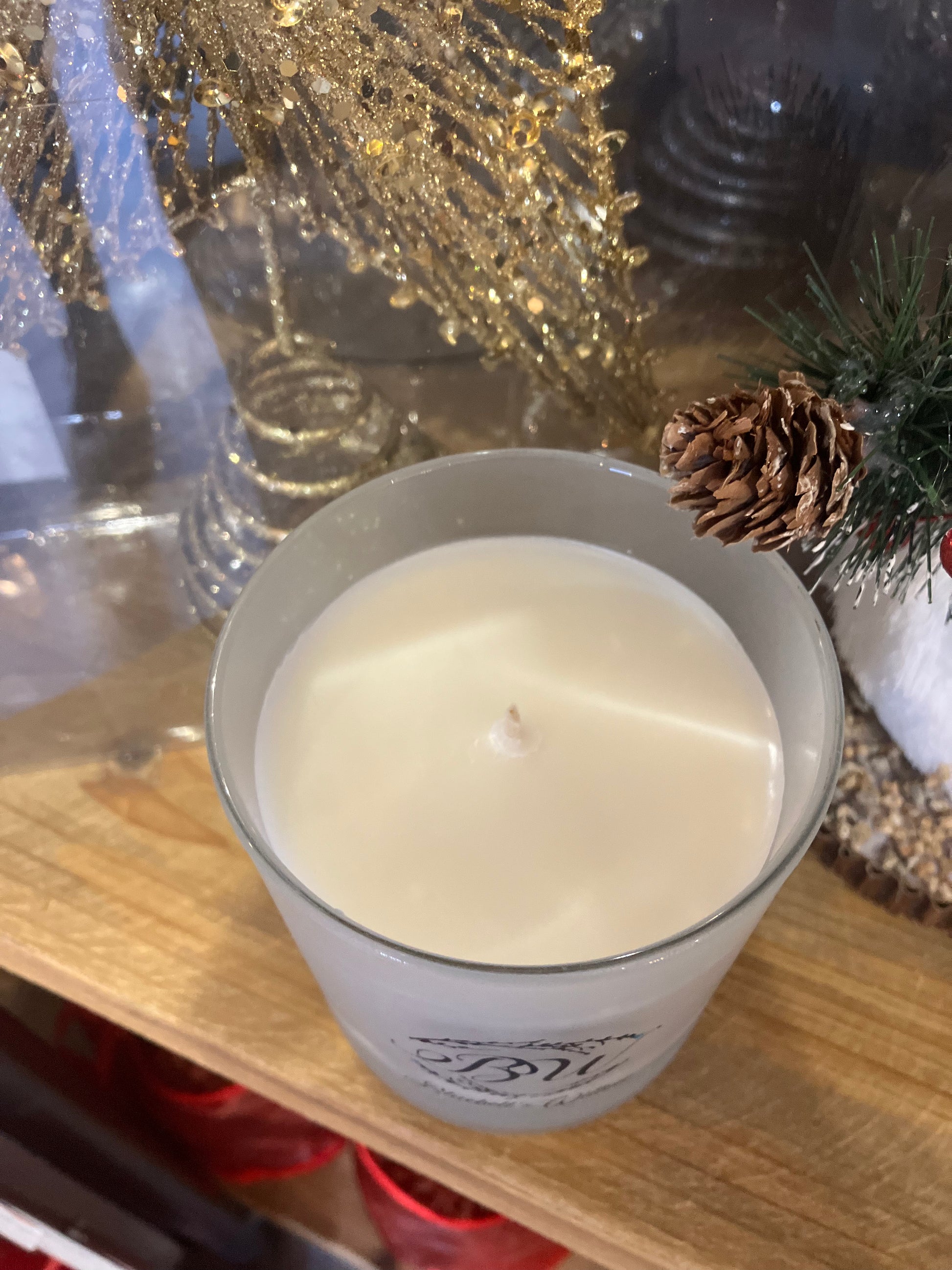 Bluebell and Willow Candle- Festive Spirit Fragrance - Bluebell and Willow