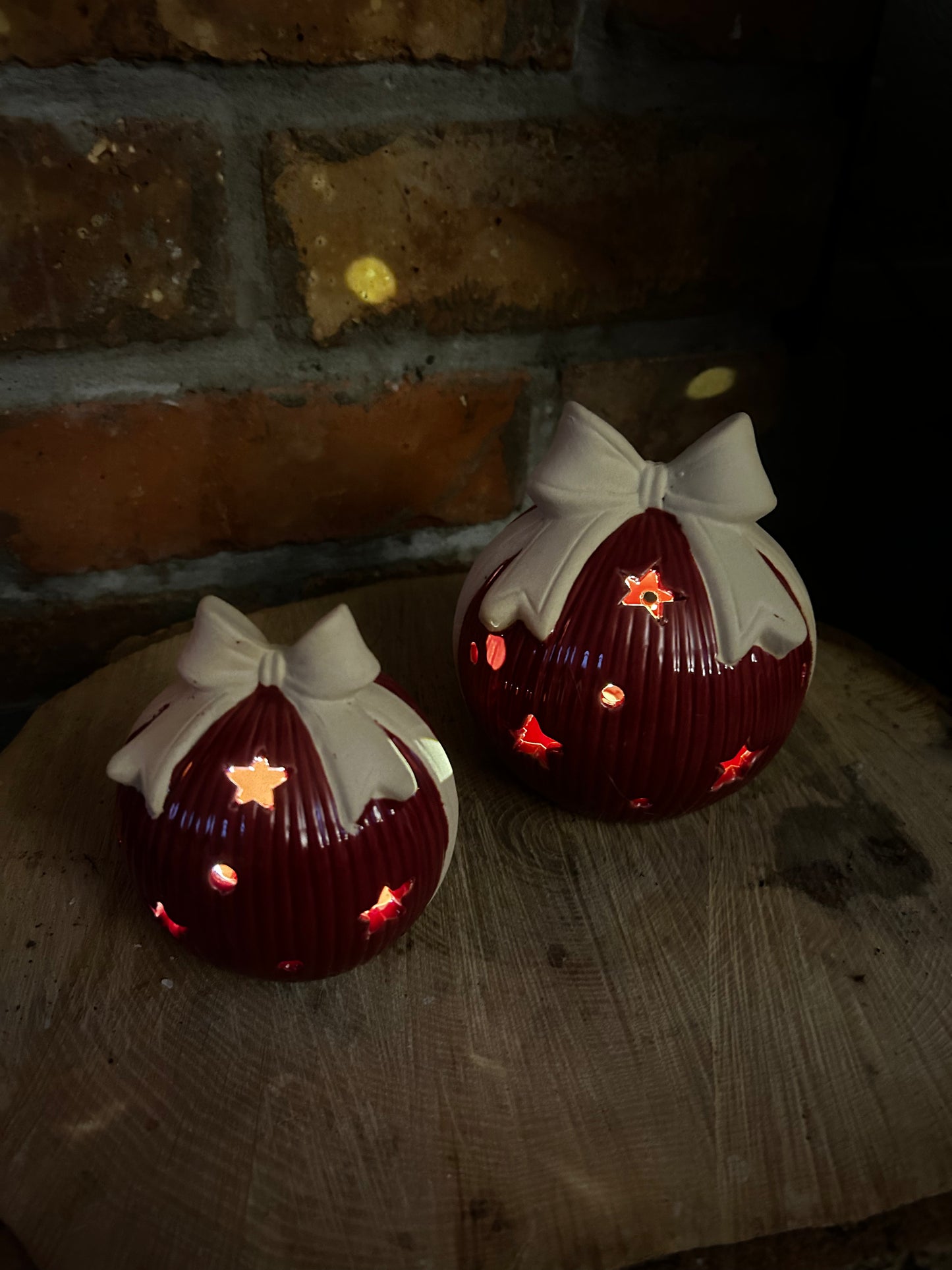 Medium Red Ceramic Led Bauble With Bow Detail.