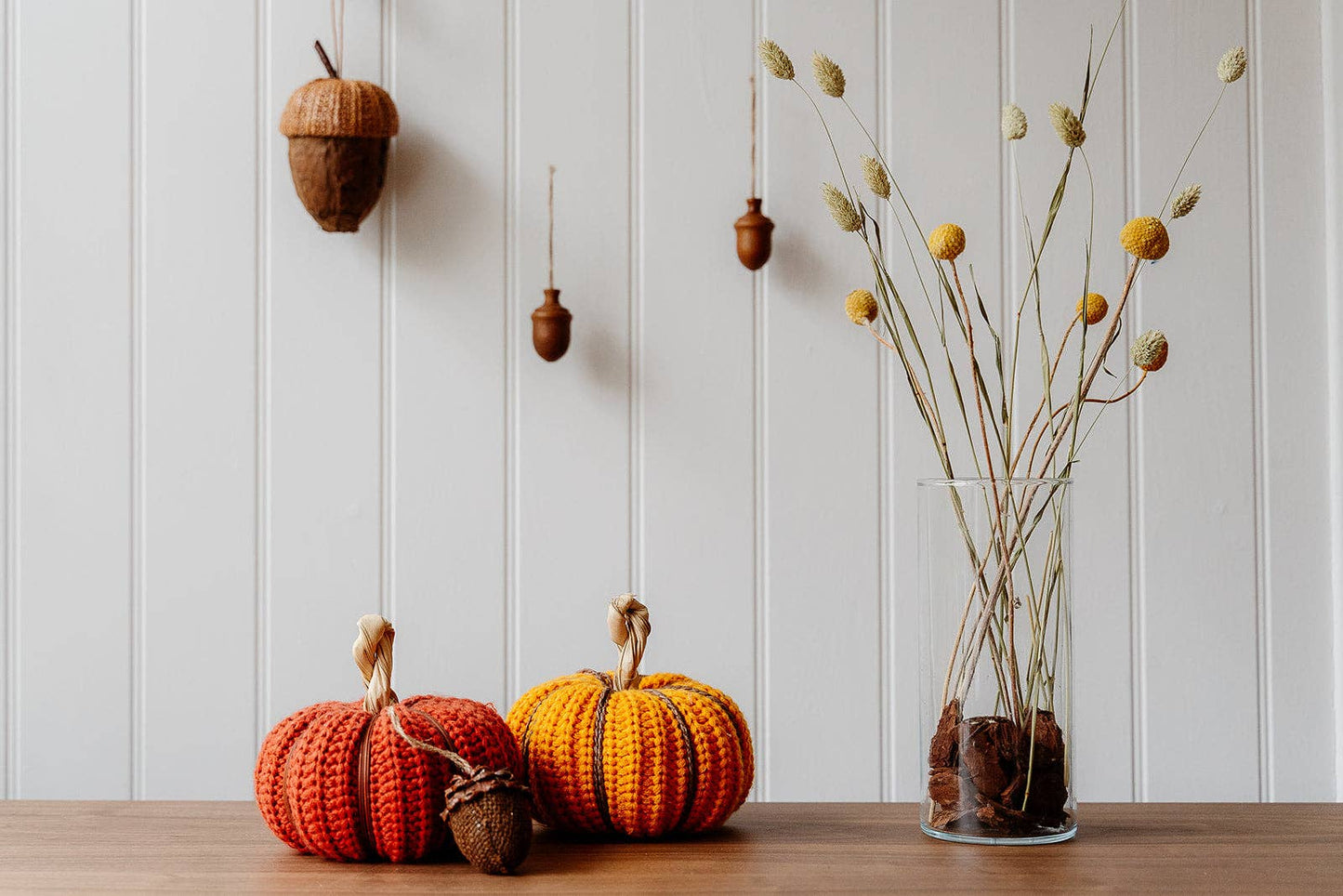 Hanging Acorns (set of 4)